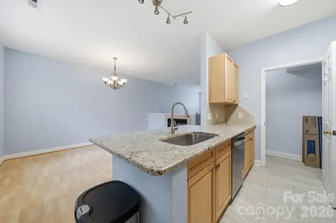 2422 Loch Stone Drive Gastonia NC 28054