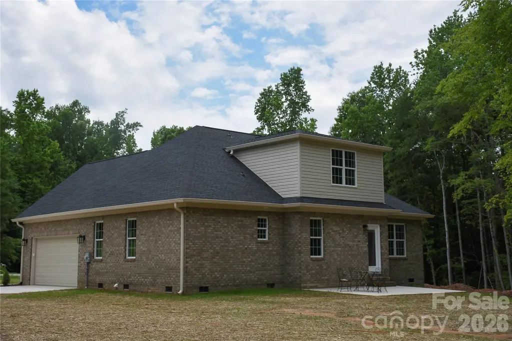 603 Toncin Avenue Bessemer City NC 28016