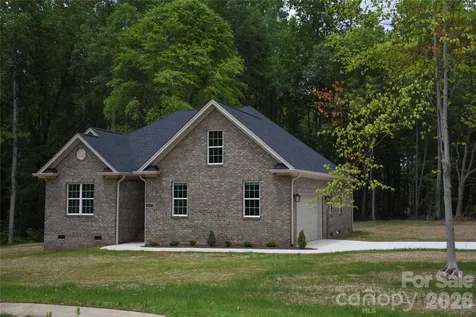 603 Toncin Avenue Bessemer City NC 28016