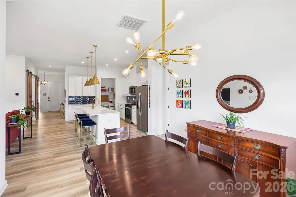 8044 Brookbank Drive Charlotte NC 28269