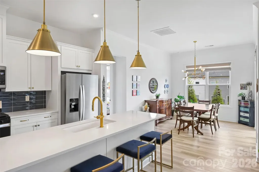 8044 Brookbank Drive Charlotte NC 28269