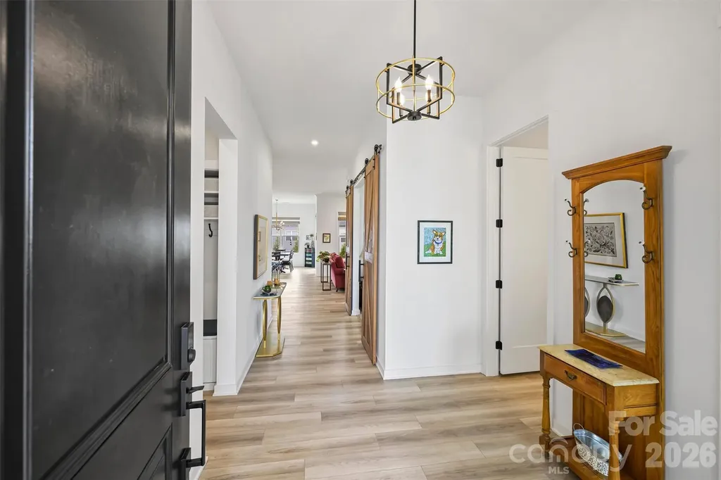 8044 Brookbank Drive Charlotte NC 28269