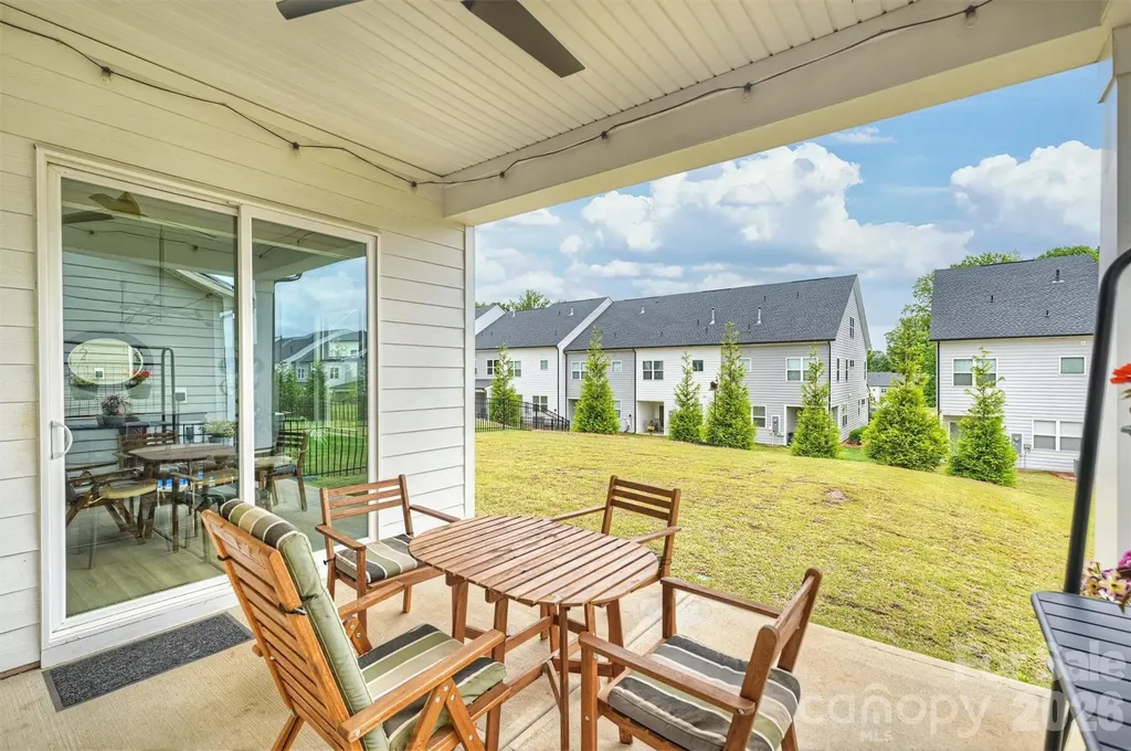 8044 Brookbank Drive Charlotte NC 28269