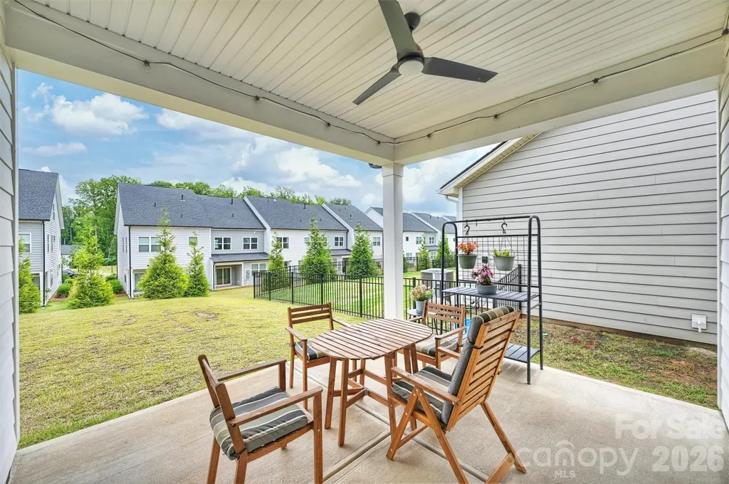 8044 Brookbank Drive Charlotte NC 28269