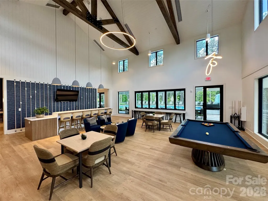 8044 Brookbank Drive Charlotte NC 28269