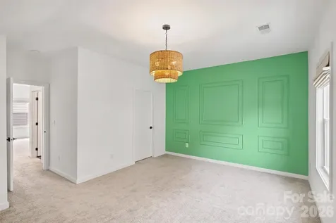 8044 Brookbank Drive Charlotte NC 28269