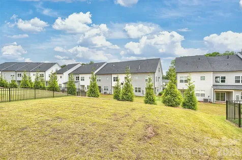 8044 Brookbank Drive Charlotte NC 28269