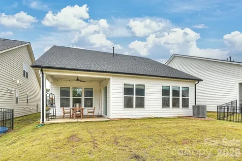 8044 Brookbank Drive Charlotte NC 28269
