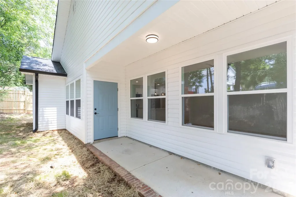 221 Anne Street NW Concord NC 28025