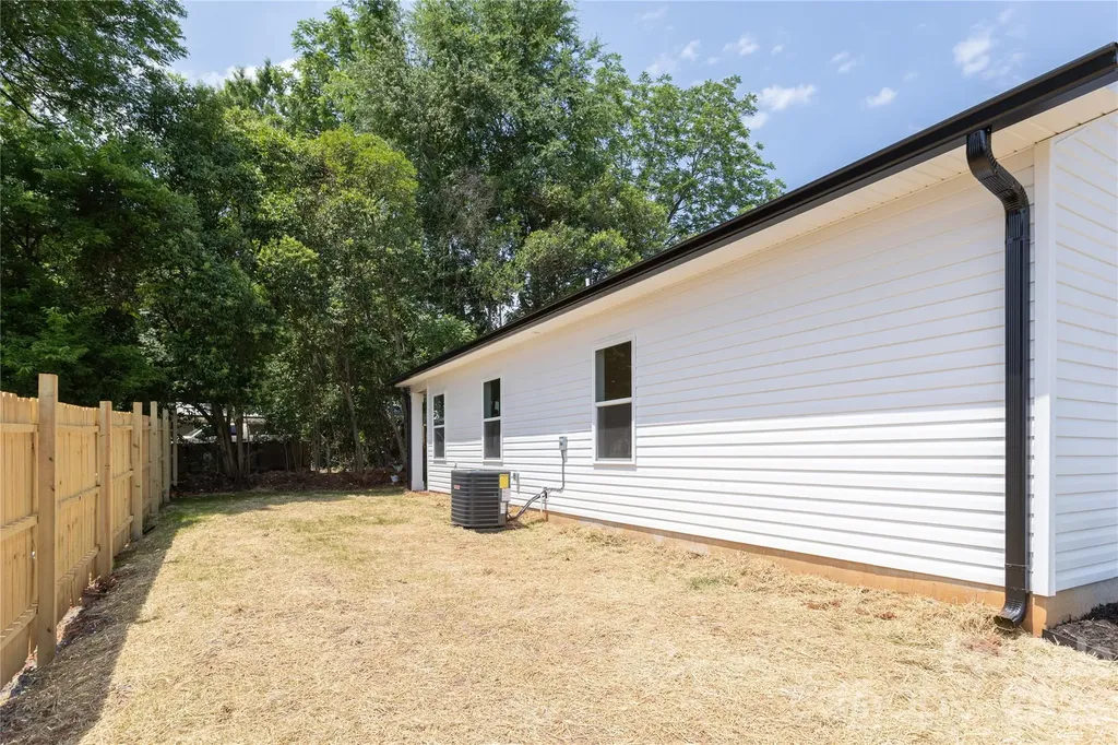221 Anne Street NW Concord NC 28025