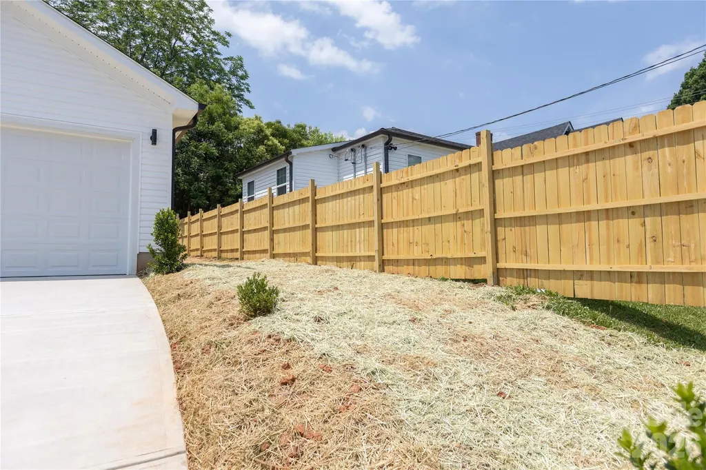 221 Anne Street NW Concord NC 28025