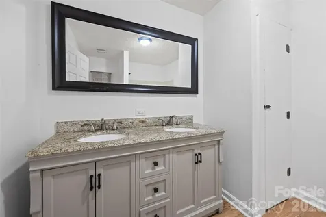 604 Mauney Avenue Kings Mountain NC 28086