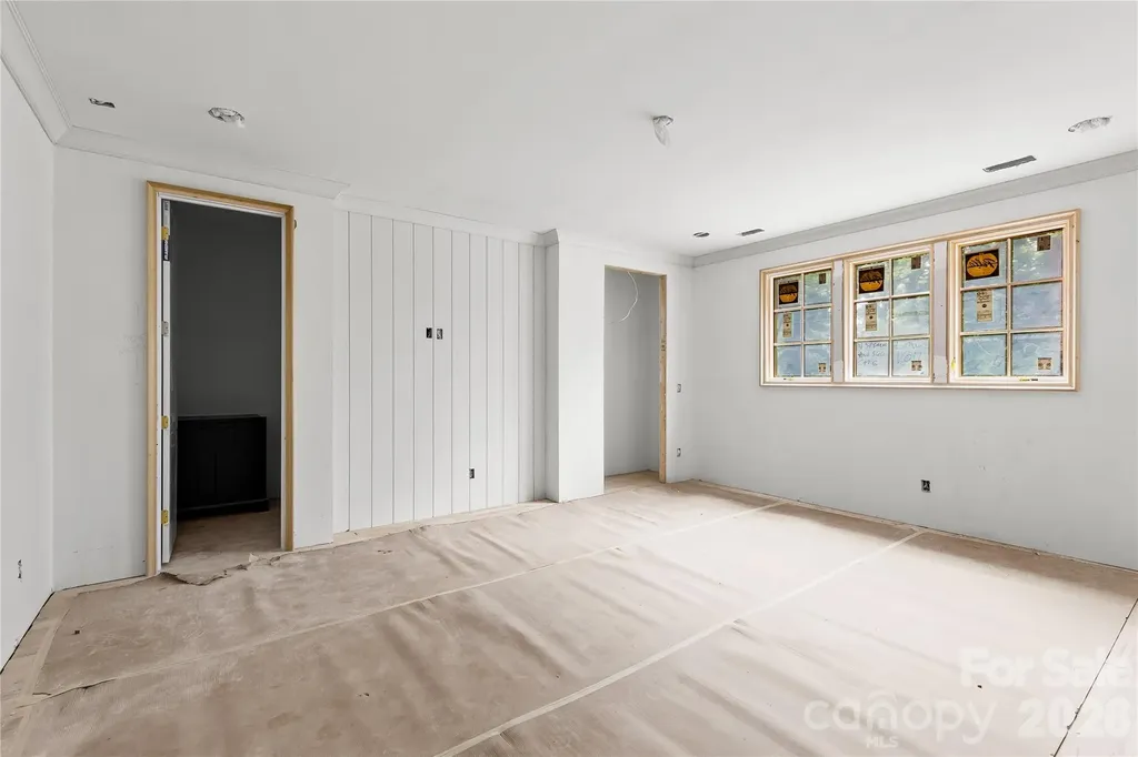 122 Lansdowne Road Charlotte NC 28270