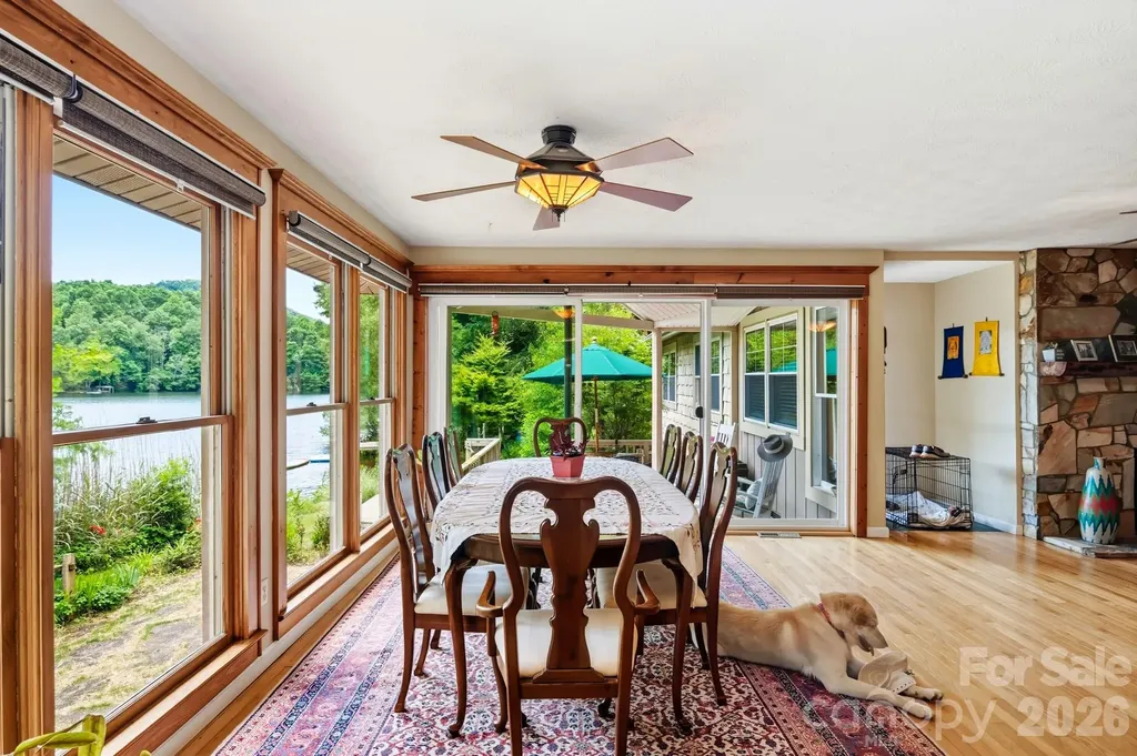 11 Echo Lake Drive Fairview NC 28730