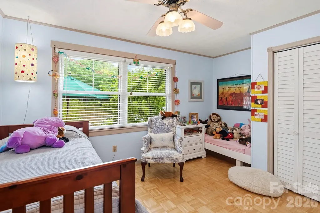 11 Echo Lake Drive Fairview NC 28730