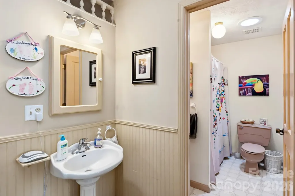 11 Echo Lake Drive Fairview NC 28730
