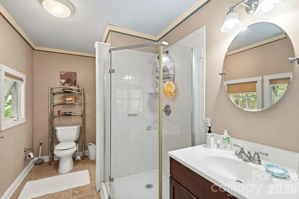 11 Echo Lake Drive Fairview NC 28730