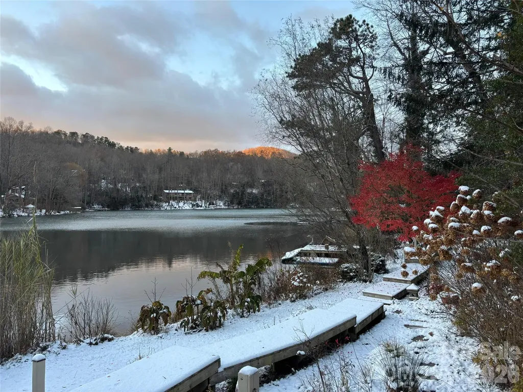 11 Echo Lake Drive Fairview NC 28730