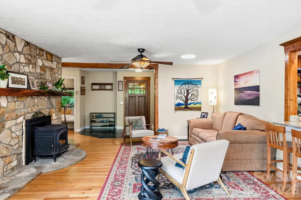 11 Echo Lake Drive Fairview NC 28730