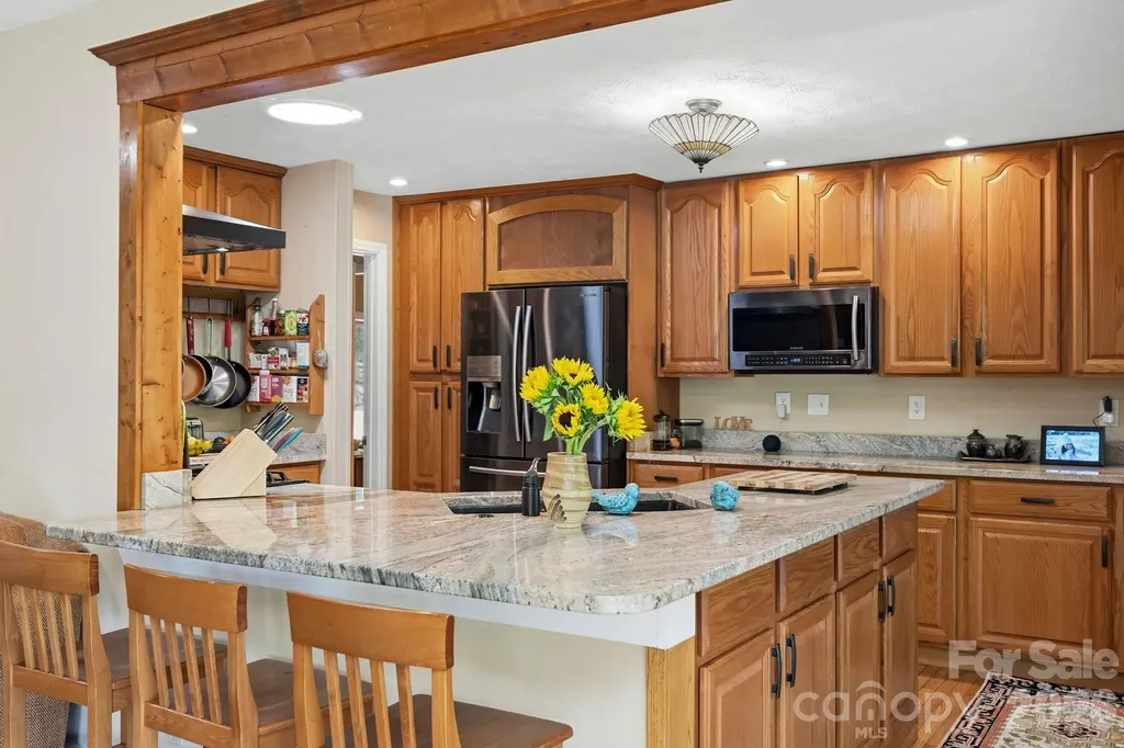 11 Echo Lake Drive Fairview NC 28730