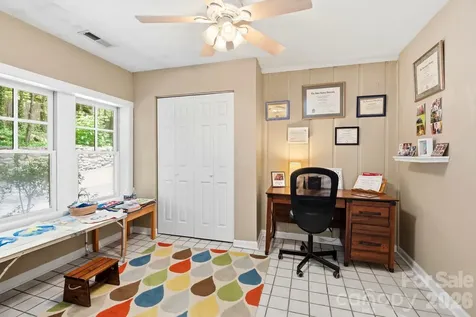 11 Echo Lake Drive Fairview NC 28730