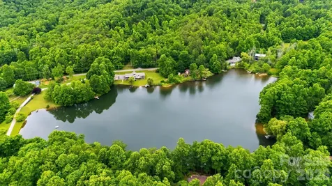 11 Echo Lake Drive Fairview NC 28730