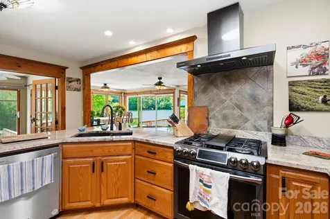 11 Echo Lake Drive Fairview NC 28730