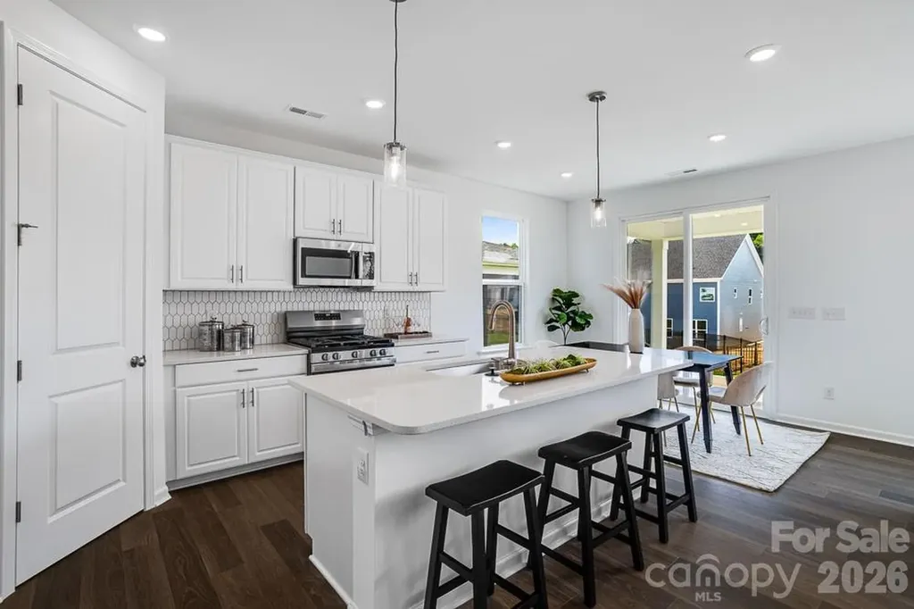 18230 Torchbearer Lane Charlotte NC 28278