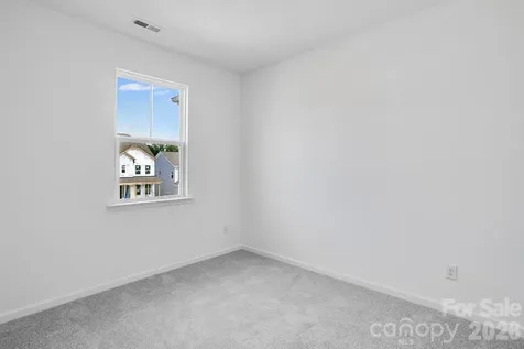 18230 Torchbearer Lane Charlotte NC 28278