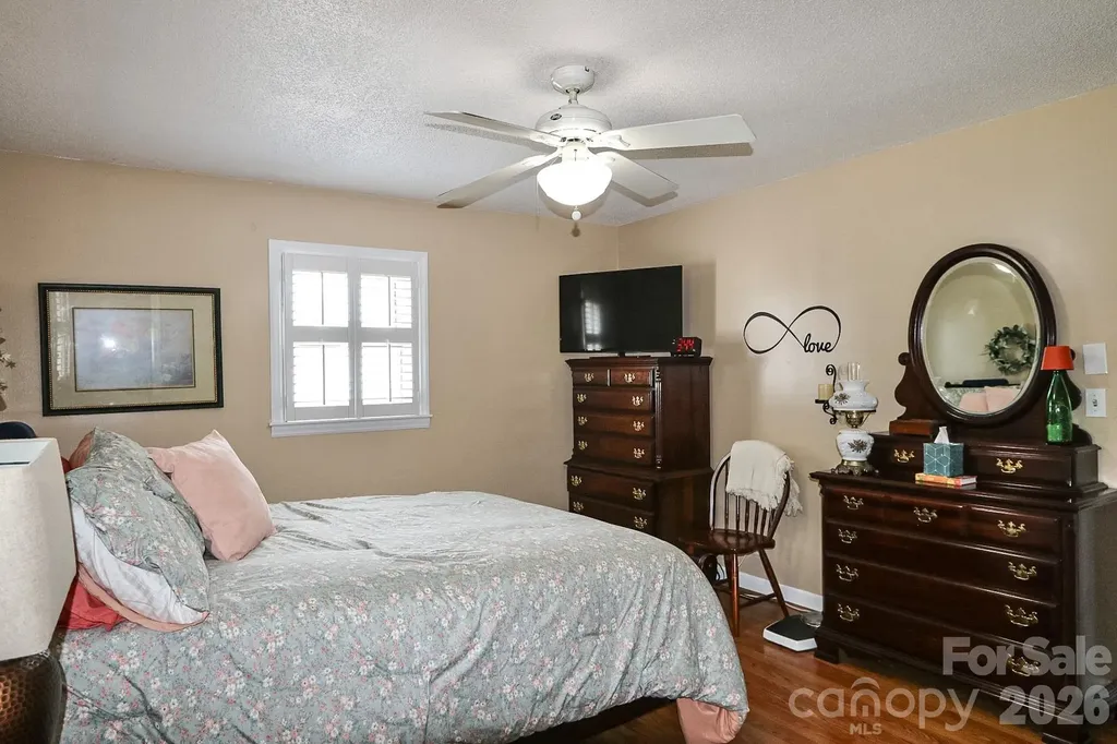 167 Speas Avenue Boonville NC 27011