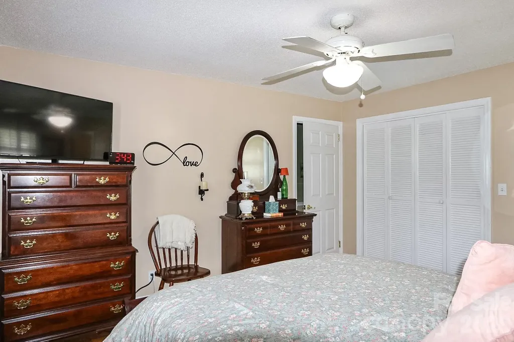 167 Speas Avenue Boonville NC 27011