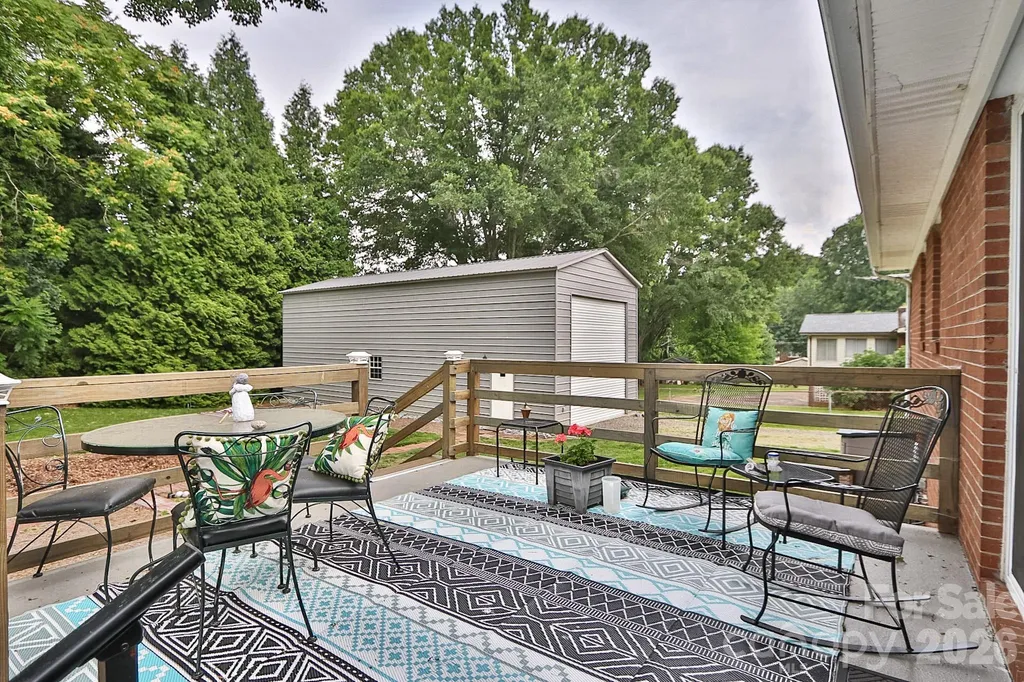 167 Speas Avenue Boonville NC 27011