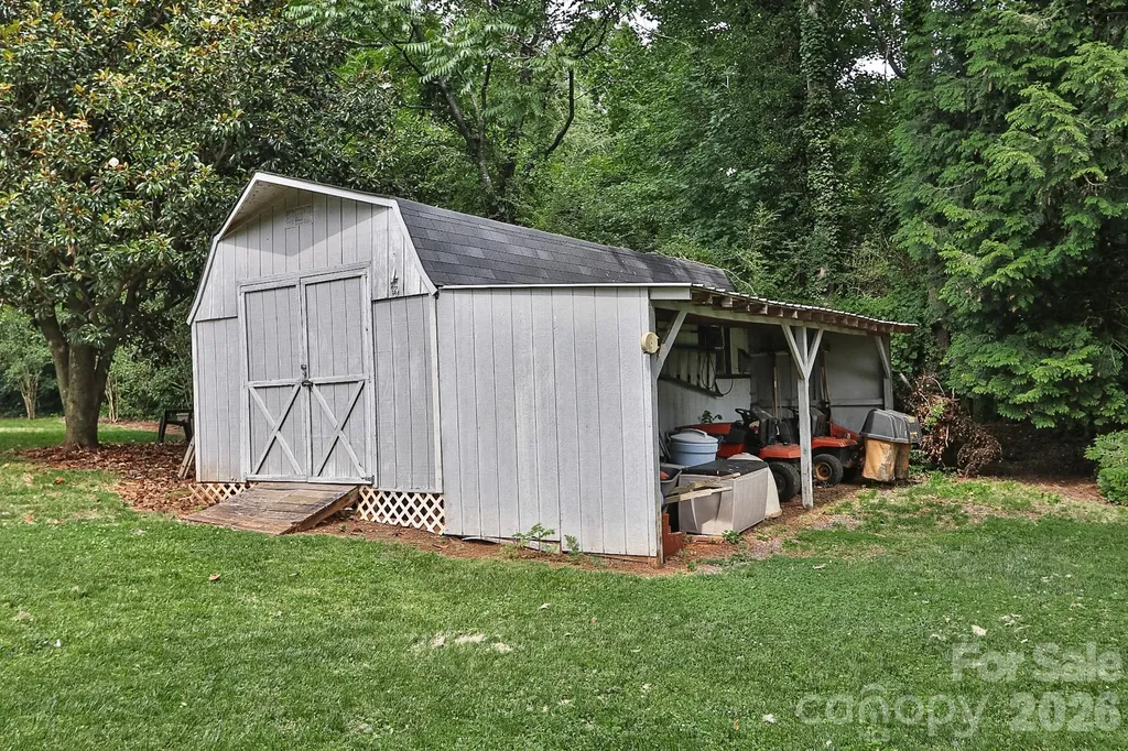 167 Speas Avenue Boonville NC 27011