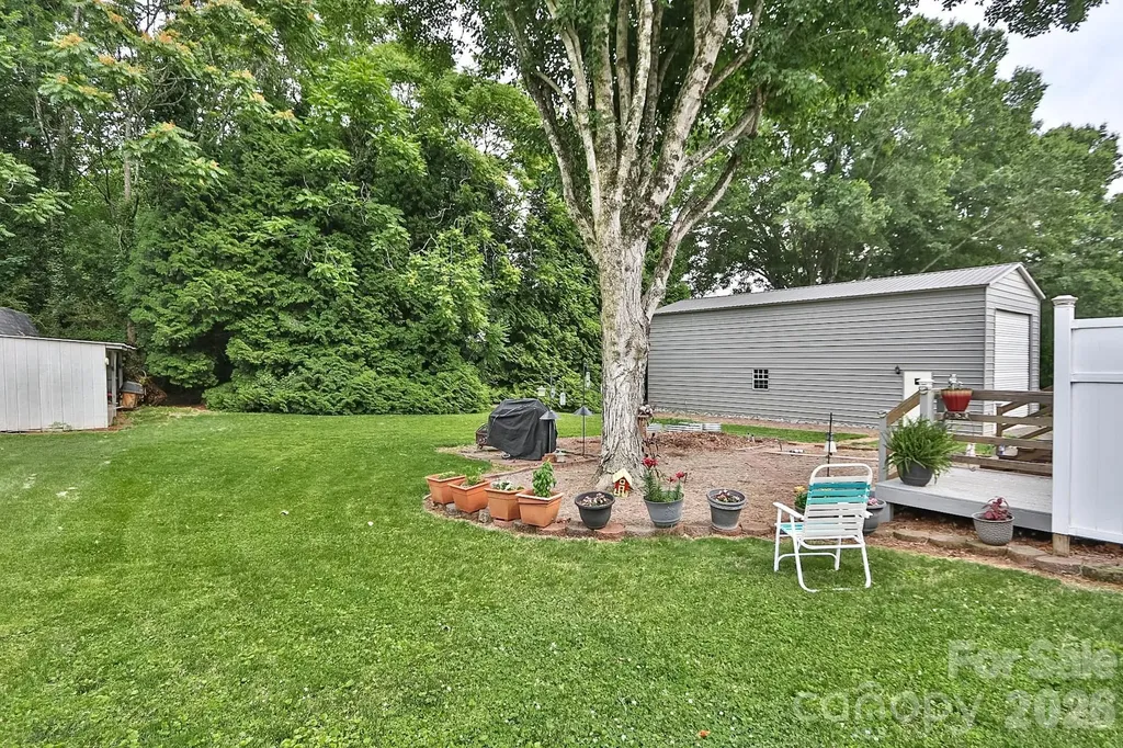 167 Speas Avenue Boonville NC 27011