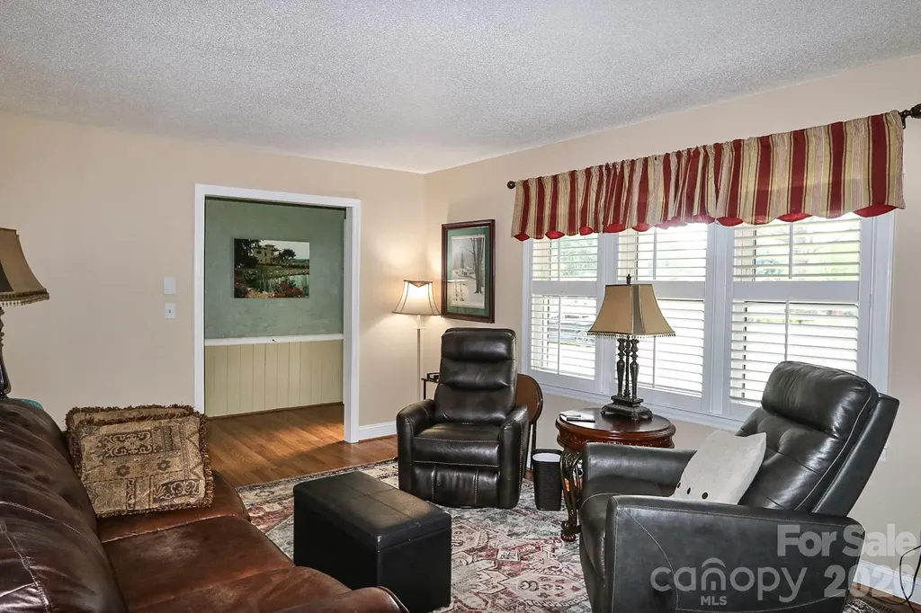 167 Speas Avenue Boonville NC 27011