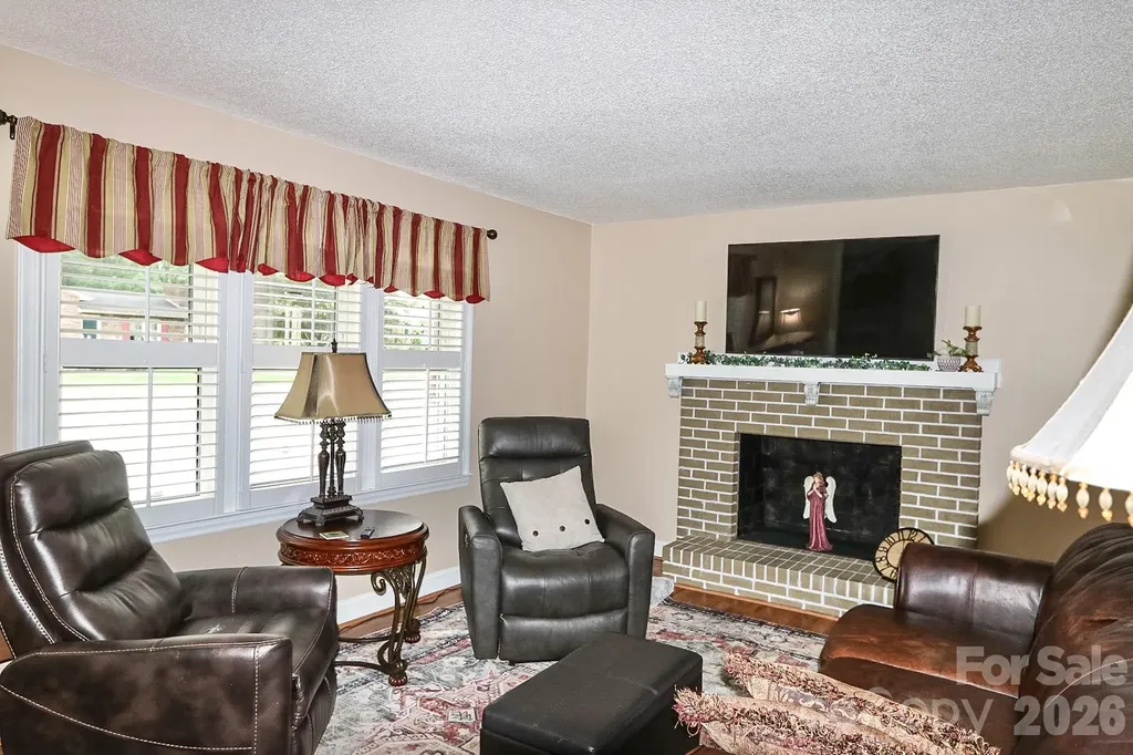 167 Speas Avenue Boonville NC 27011