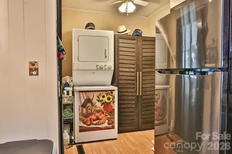 167 Speas Avenue Boonville NC 27011