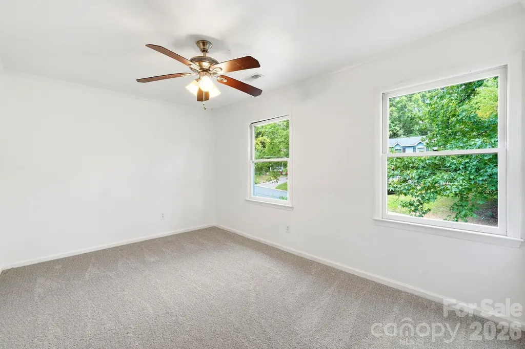 2819 Royal Ridge Lane Charlotte NC 28212