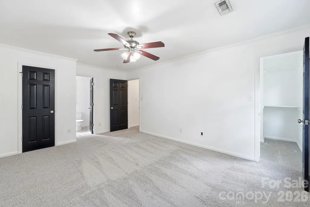 2819 Royal Ridge Lane Charlotte NC 28212
