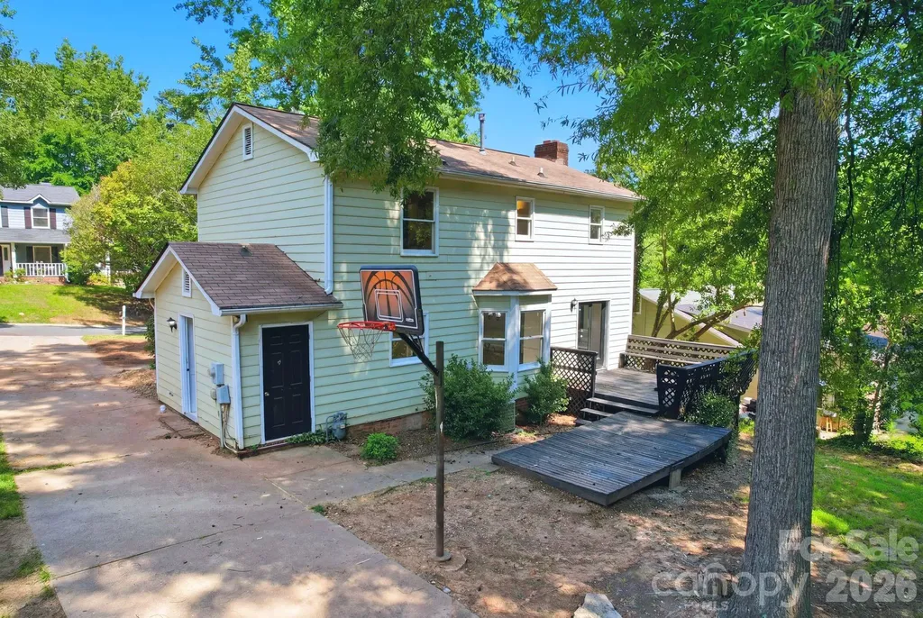 2819 Royal Ridge Lane Charlotte NC 28212