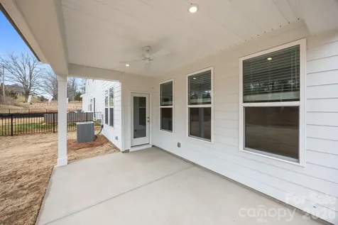 105 Plover Lane Mooresville NC 28115
