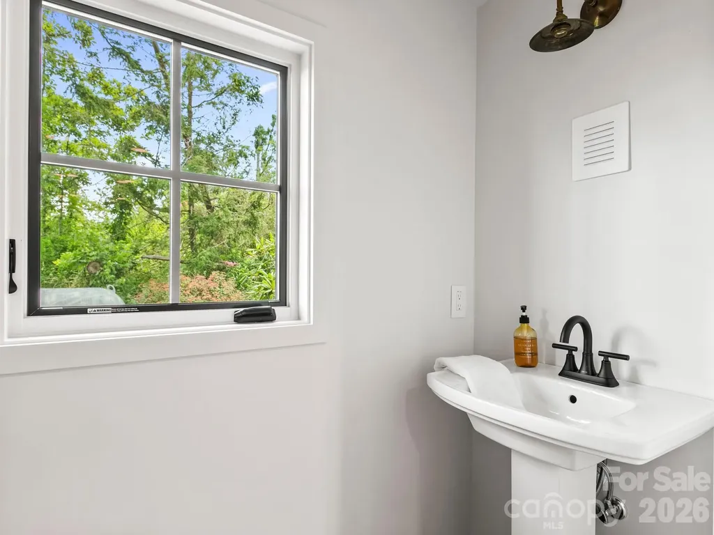 41 Windy Ridge Trail Asheville NC 28804
