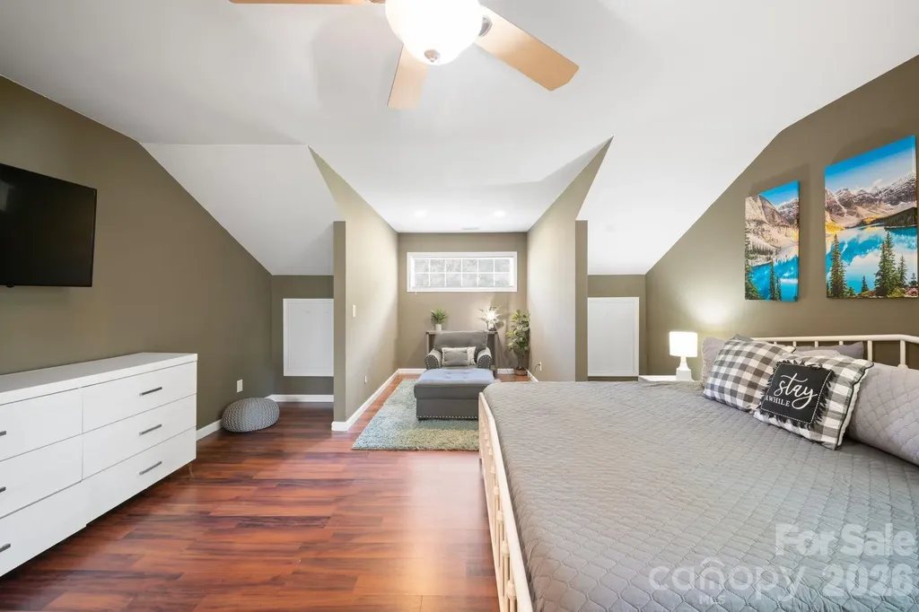 7 Apple Lane Asheville NC 28804