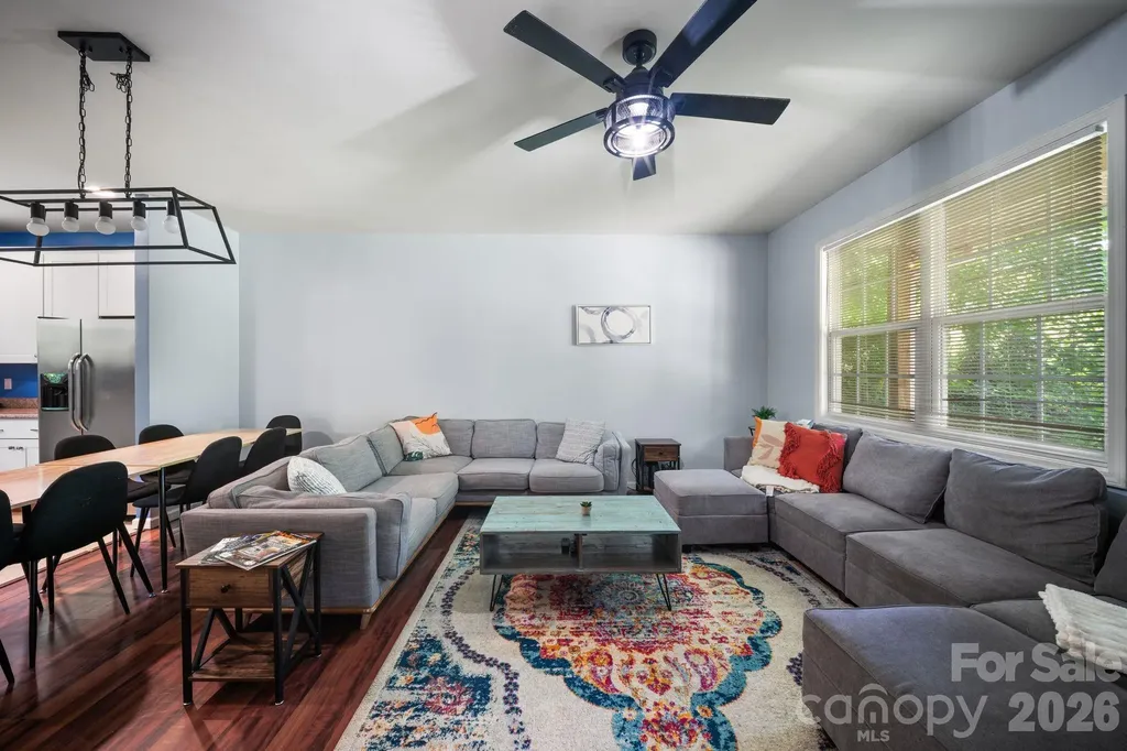 7 Apple Lane Asheville NC 28804