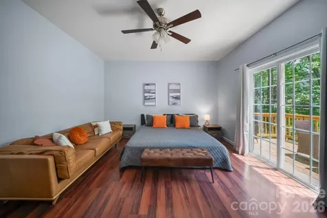 7 Apple Lane Asheville NC 28804