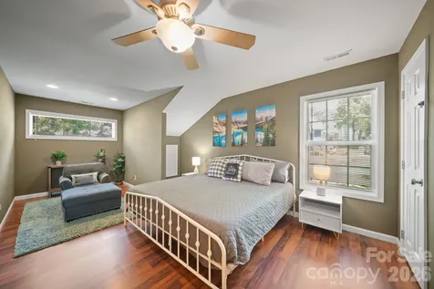 7 Apple Lane Asheville NC 28804