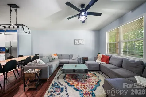7 Apple Lane Asheville NC 28804