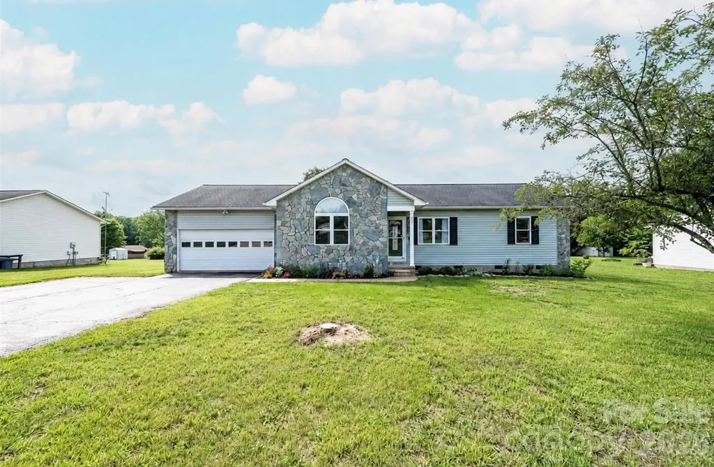 495 Drumstand Road Stony Point NC 28678