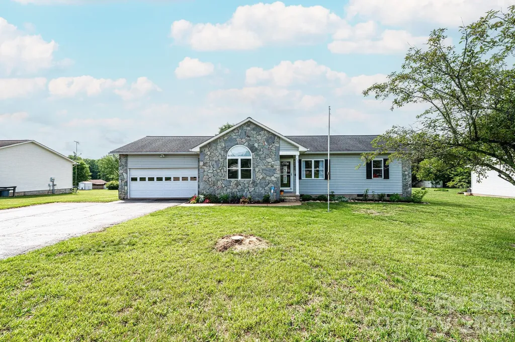 495 Drumstand Road Stony Point NC 28678