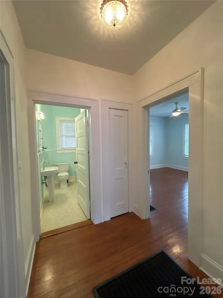 215 S Summit Avenue Charlotte NC 28208
